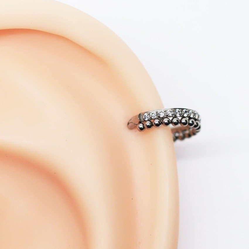 Piercing Hélix Argola Bolinhas em Titânio Natural com Zircônias