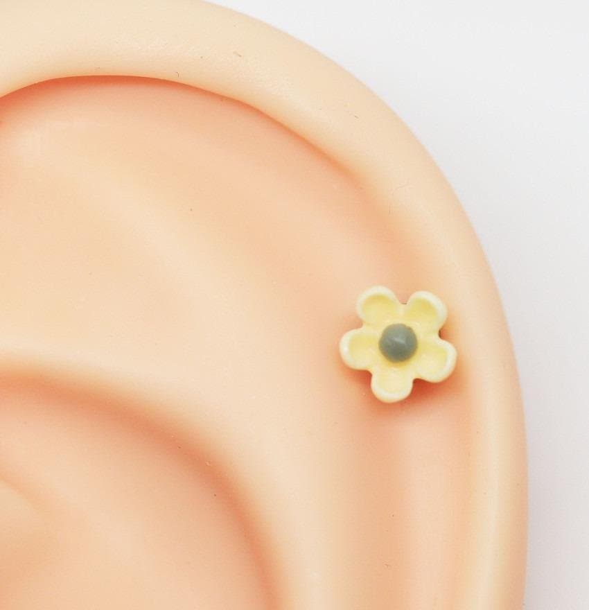 Piercing Flor Amarela
