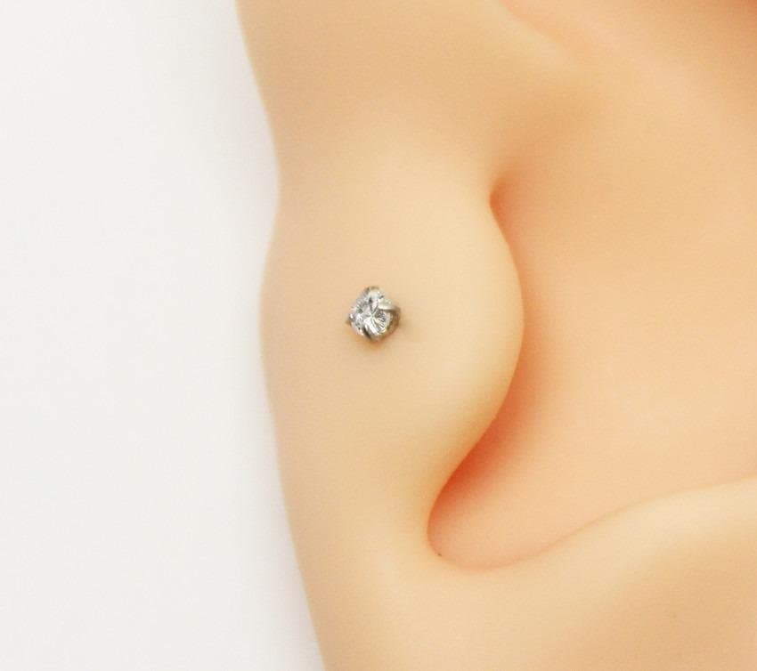 Piercing Trágus Mini em Aço Cirúrgico com Zircônia