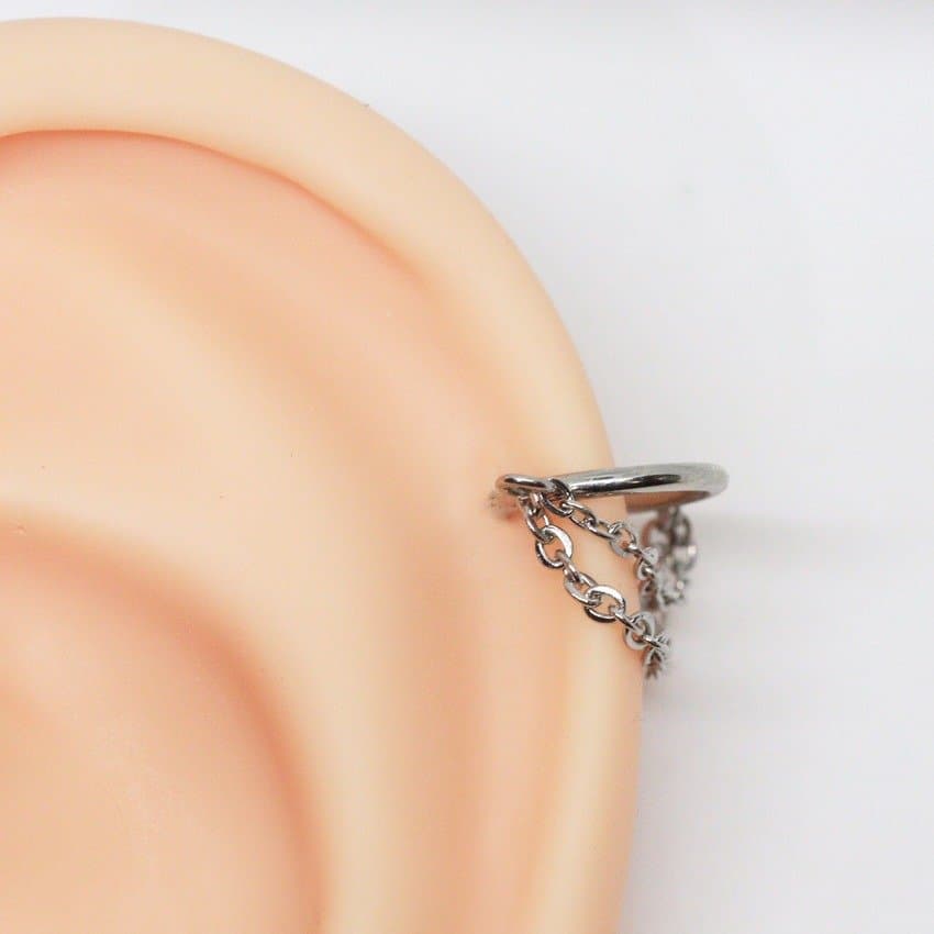 Piercing Hélix Segmento Brixton em Aço Cirúrgico com Correntes 8mm