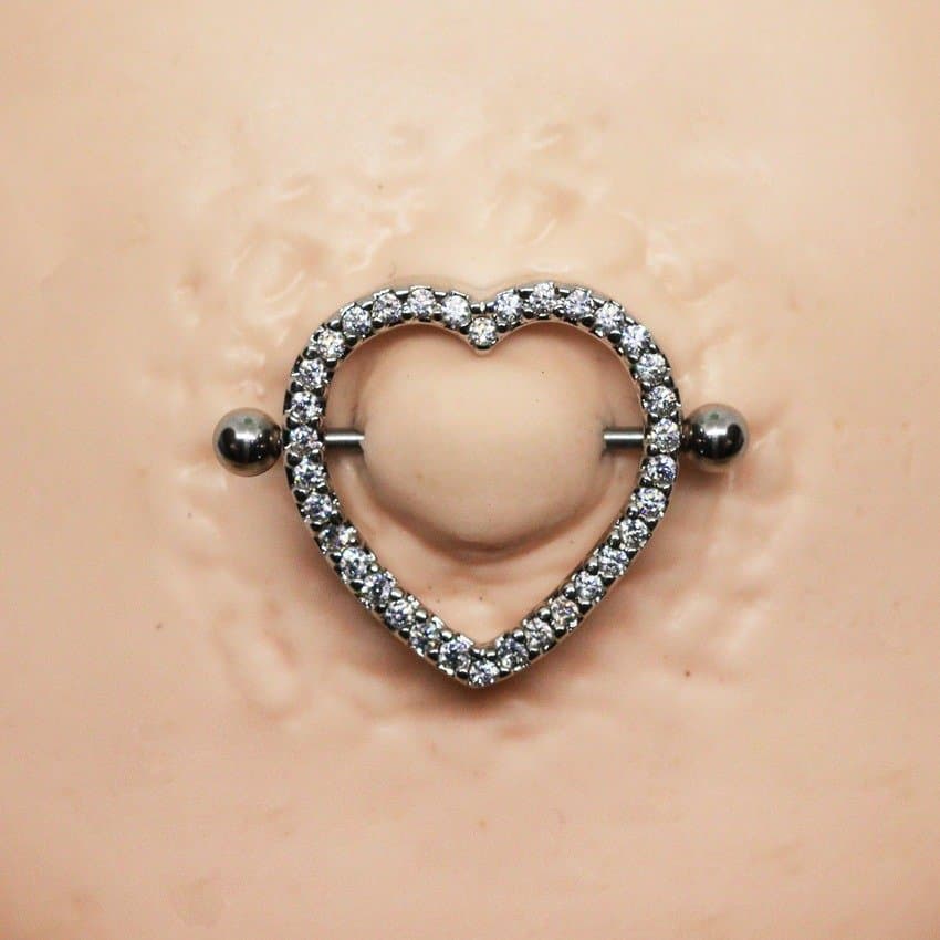 Piercing Mamilo de Coração Cravejado Folheado a Ouro Branco