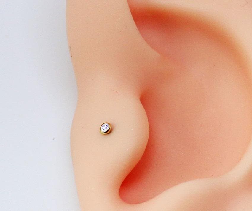 Piercing Tragus Mini Folheado a Ouro com Zircônia