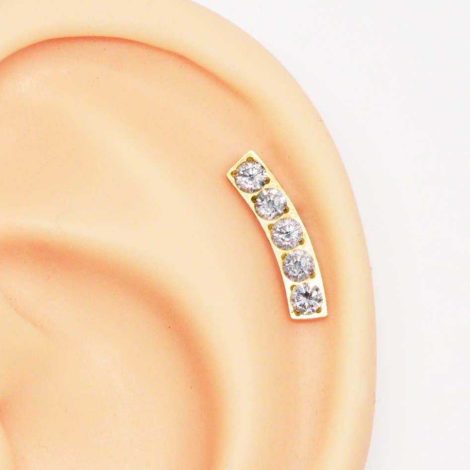 Piercing Labret Cluster Curvo Grande em Titânio PVD Gold
