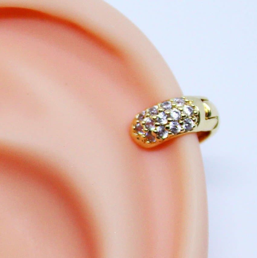 Piercing Hélix Argola Folheada a Ouro Cravejado com Zircônias 6mm
