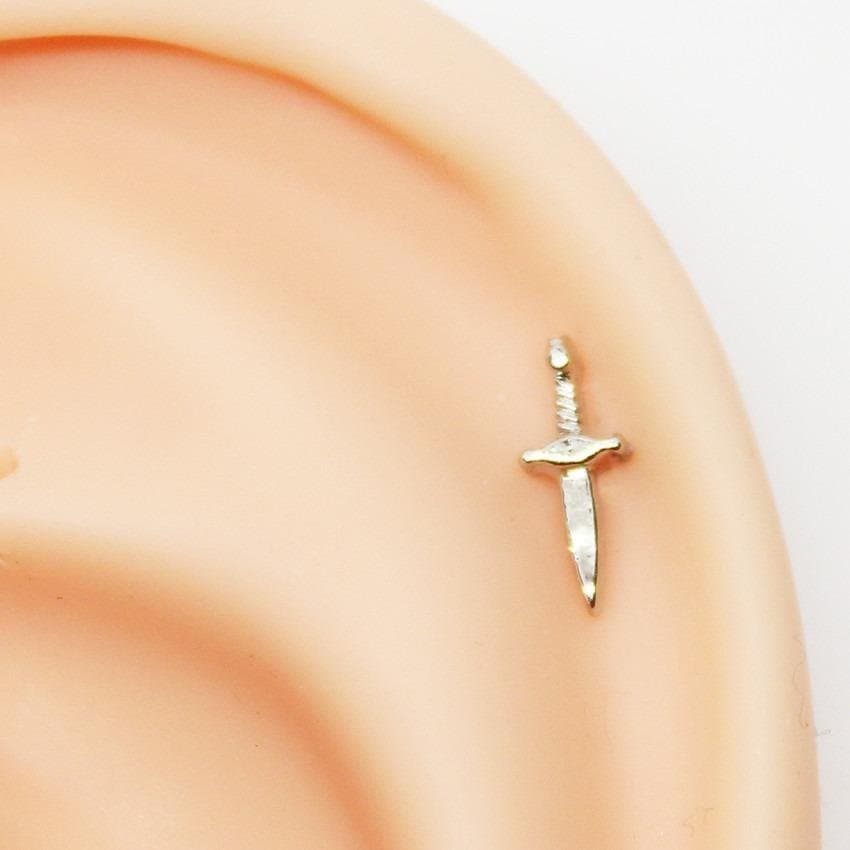 Piercing Hélix Adaga Folheada a Ouro Branco